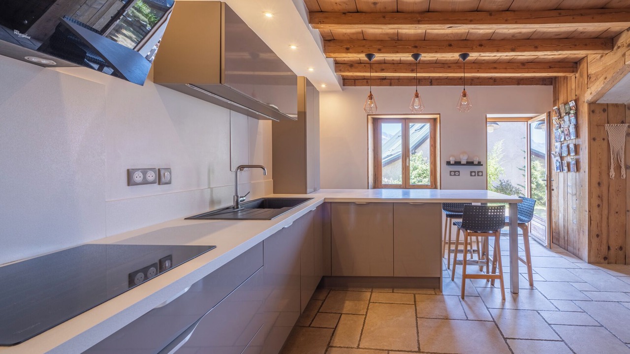 Photo of Kitchen in Huez-en-Oisans