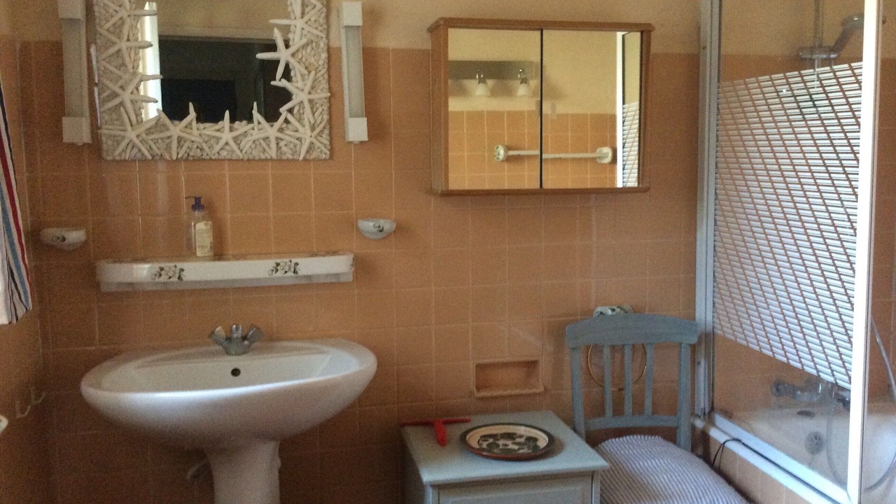 Photo of Bathroom in Montclus