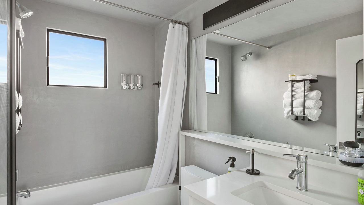 Photo of Bathroom in Brentwood