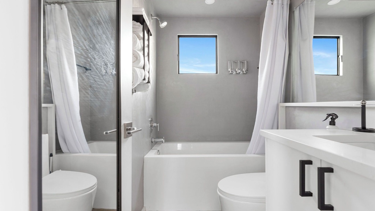 Photo of Bathroom in Brentwood