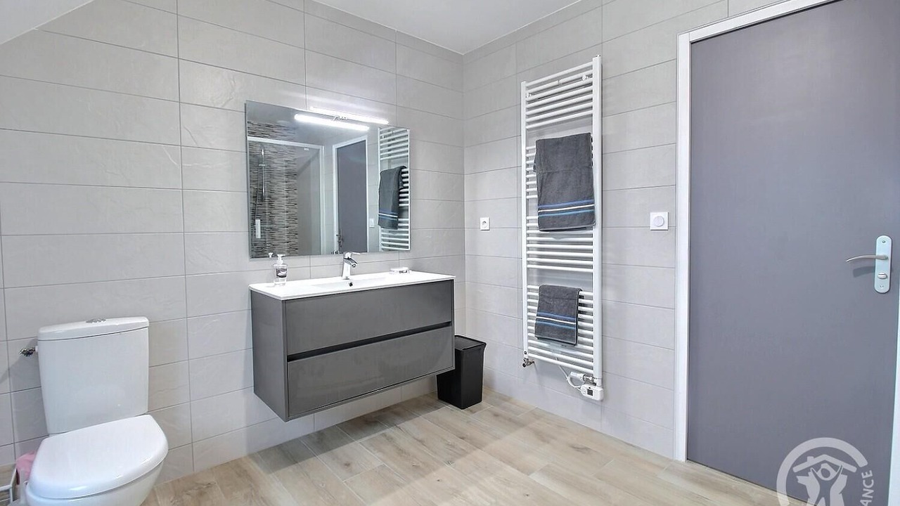 Photo of Bathroom in Plouvara