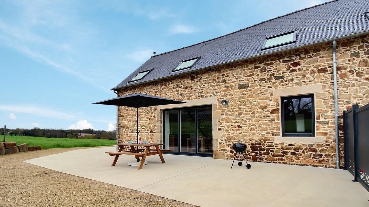 Photo of Outdoor in Plouvara