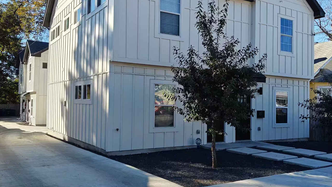 Photo of Outdoor in Denver Heights