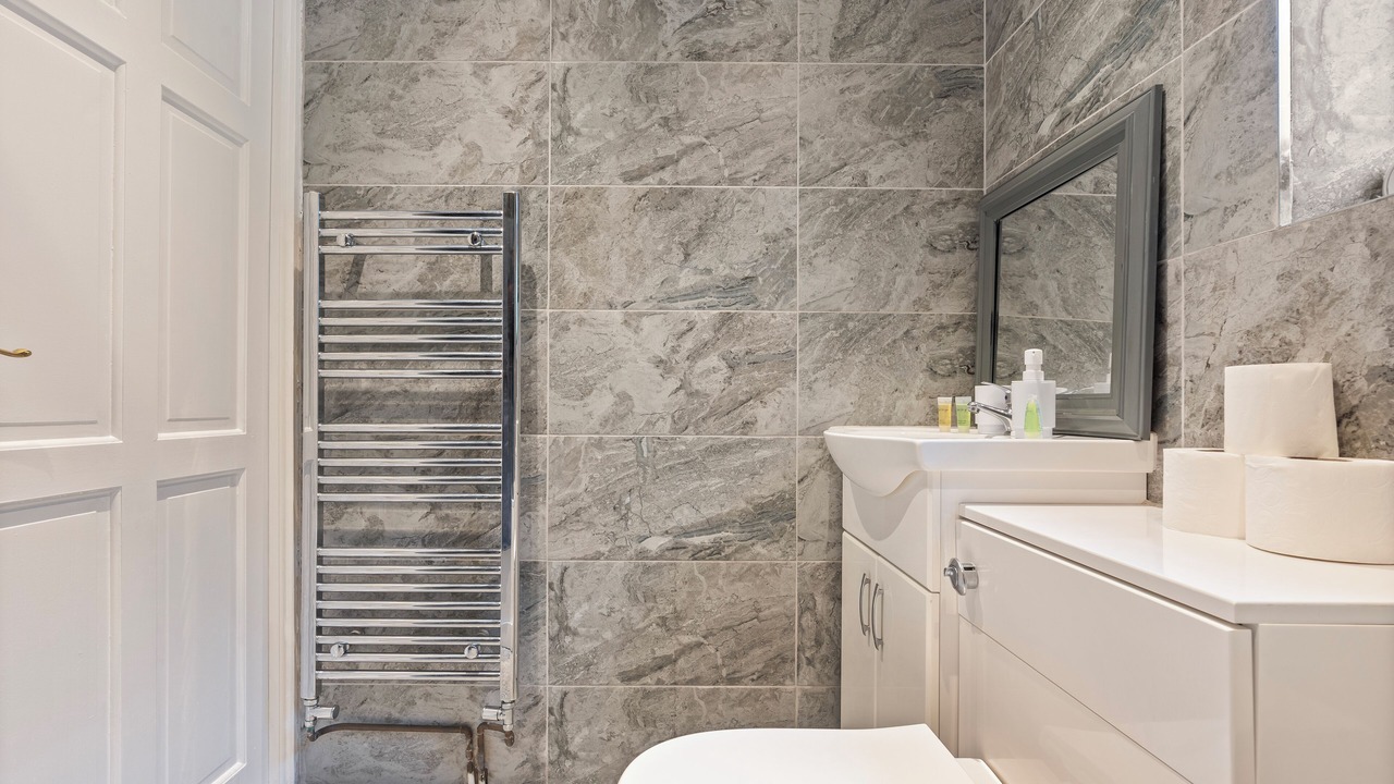 Photo of Bathroom in Little Holland