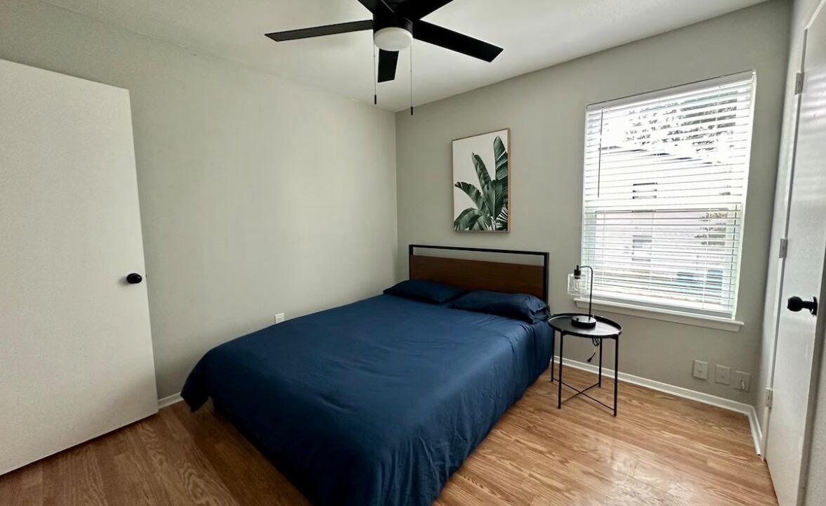 Photo of Bedroom in Central Arlington