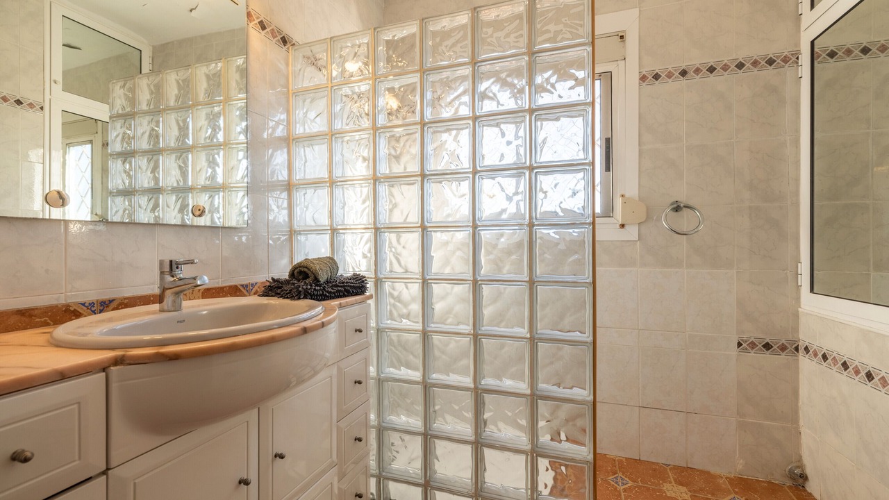 Photo of Bathroom in La Selva del Camp