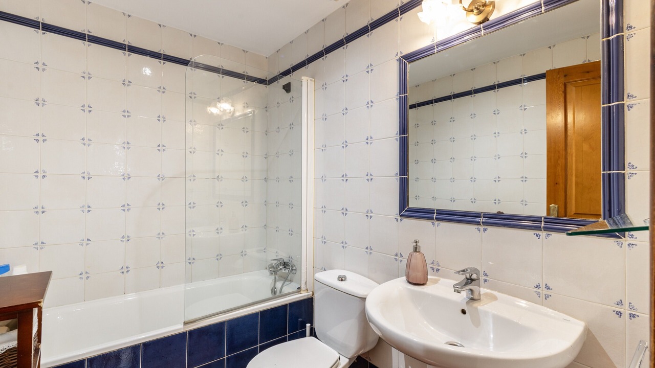 Photo of Bathroom in Sagas