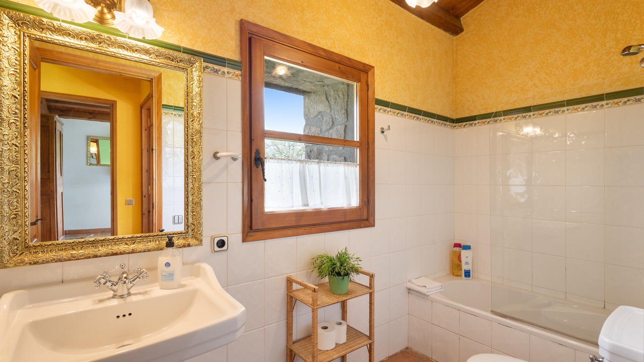 Photo of Bathroom in Sagas
