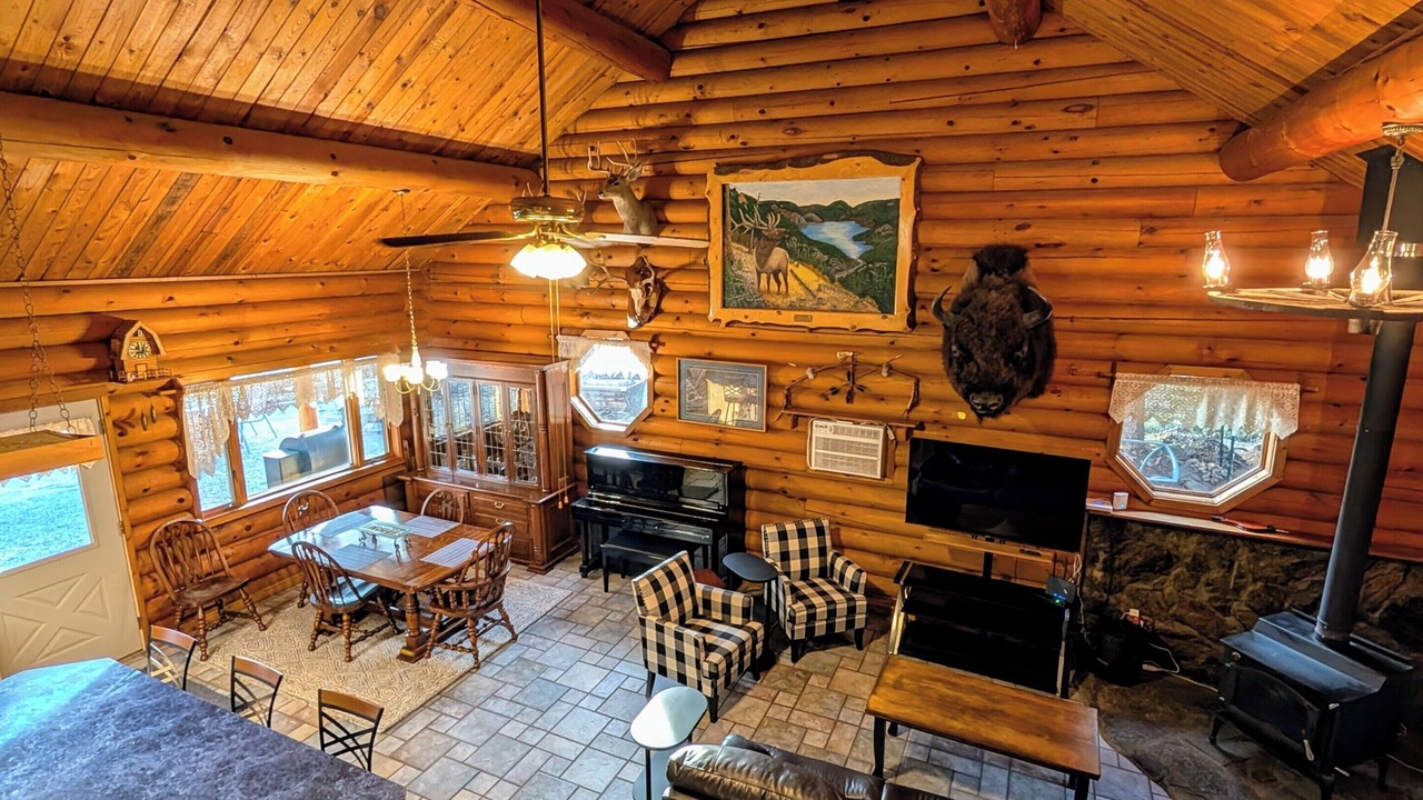 Photo of Livingroom in Ahsahka