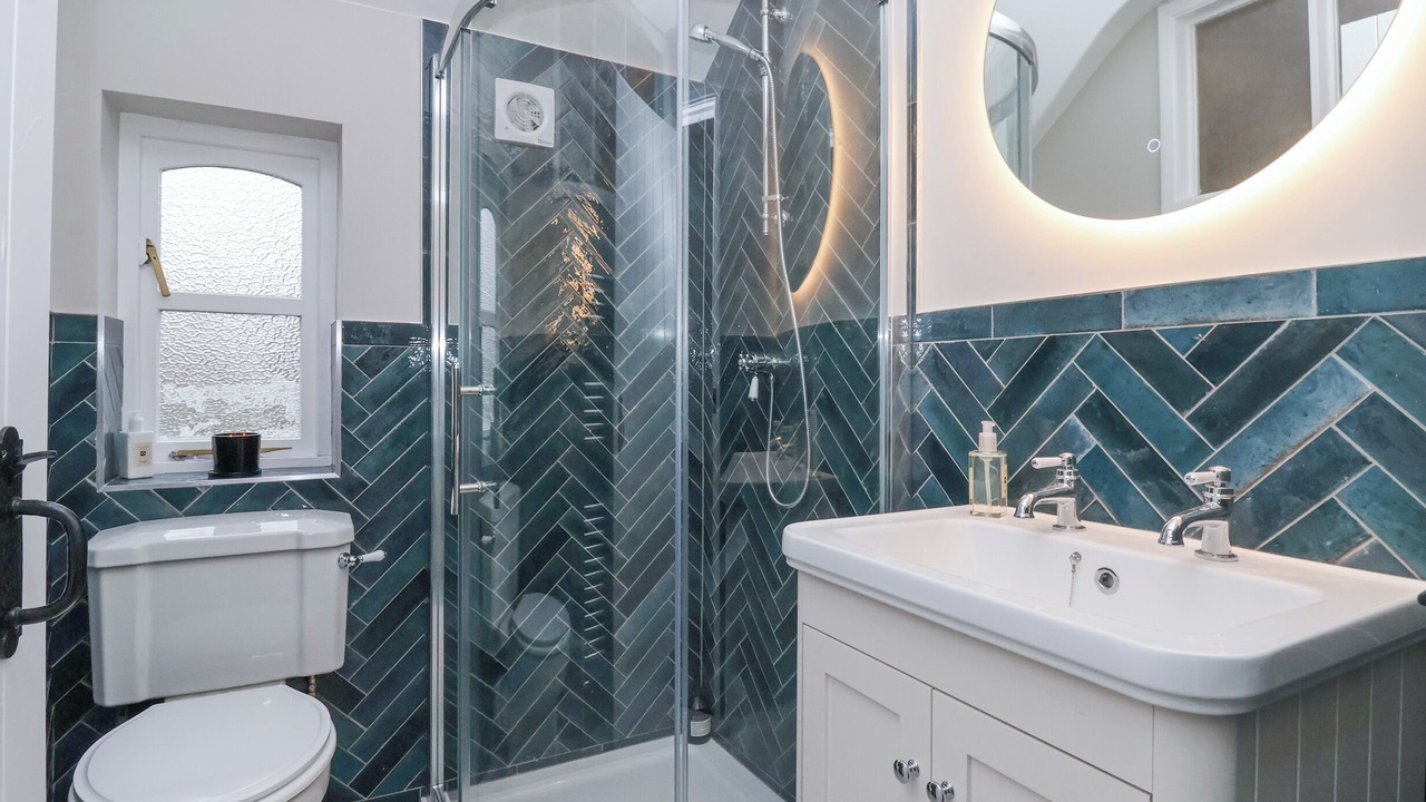 Photo of Bathroom in North Dalton