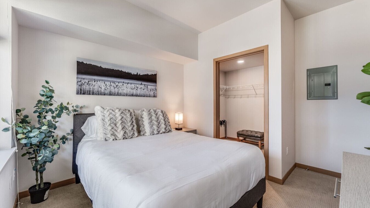 Photo of Bedroom in Downtown