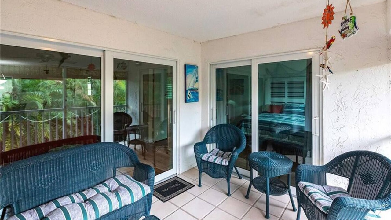 Photo of Patio Balcony in Lely Golf Estates
