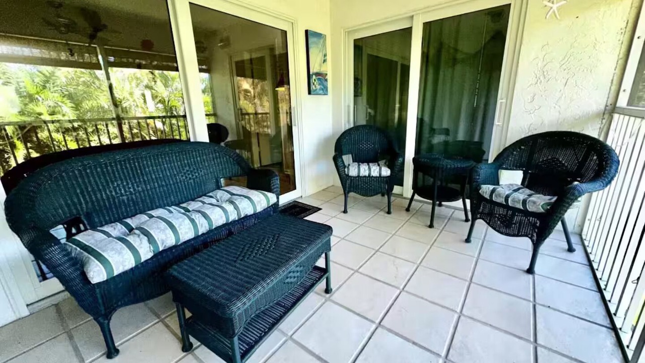 Photo of Patio Balcony in Lely Golf Estates