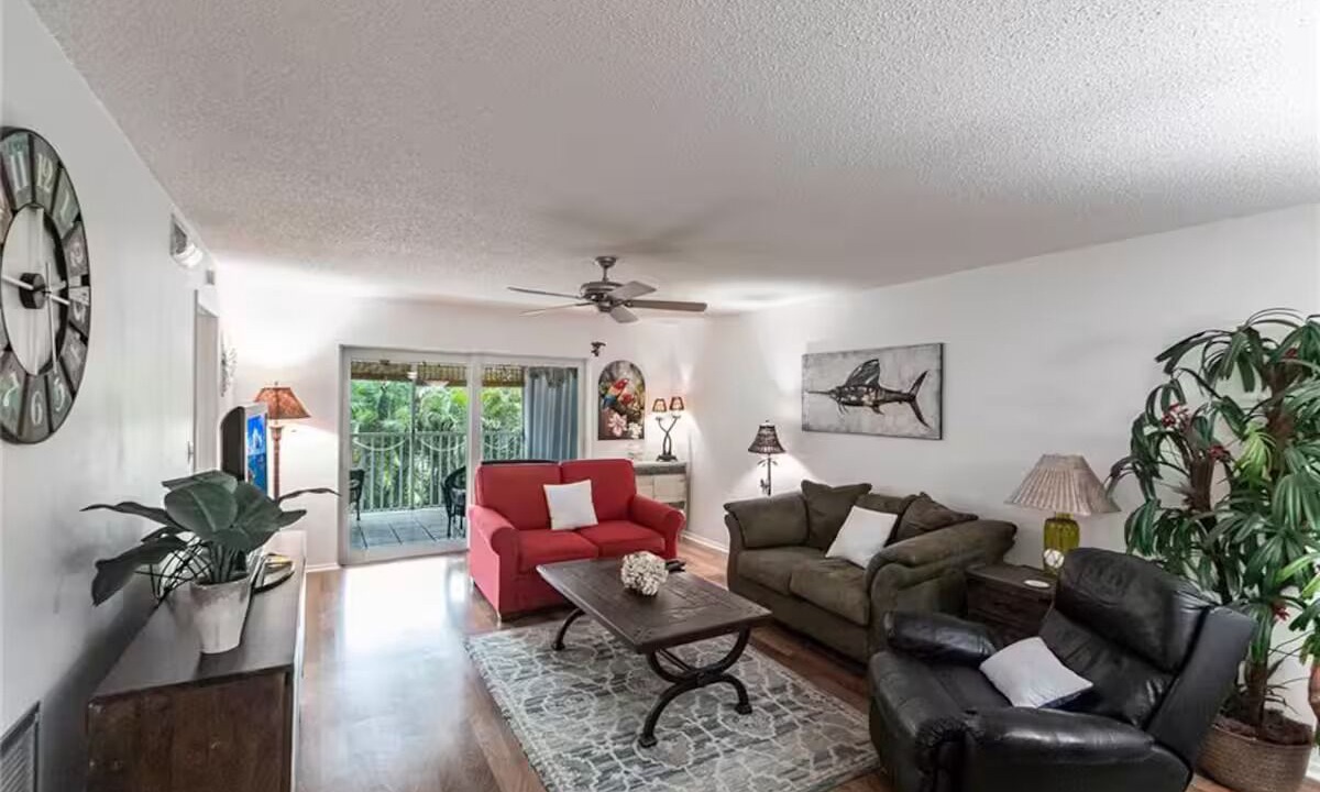 Photo of Livingroom in Lely Golf Estates