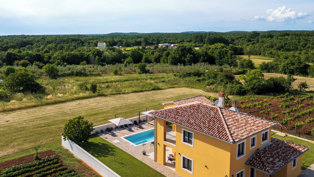 Photo of Outdoor in Gajana