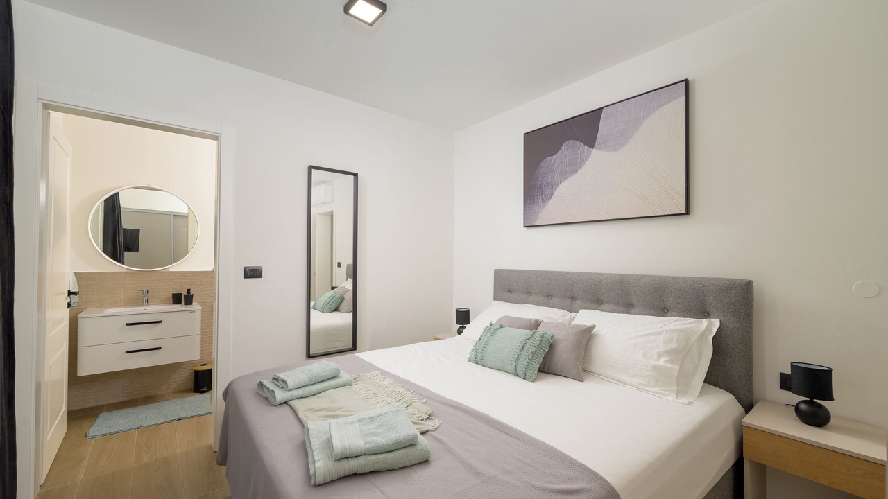 Photo of Bedroom in Gajana