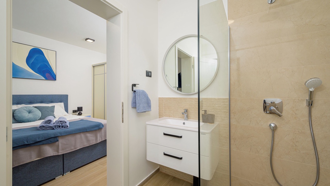Photo of Bathroom in Gajana