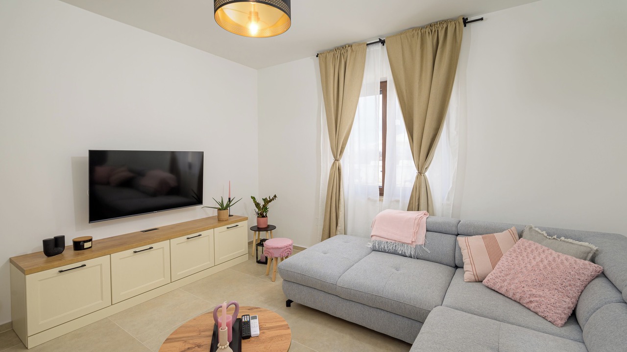 Photo of Livingroom in Gajana
