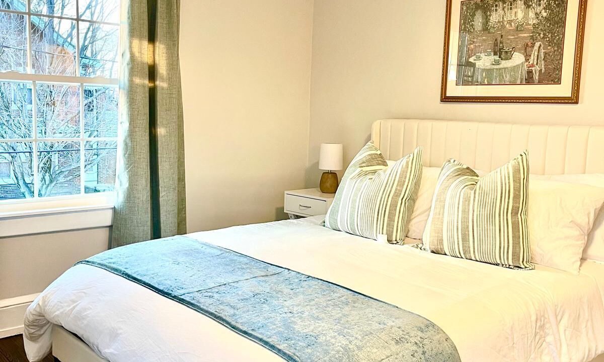 Photo of Bedroom in Old Town West