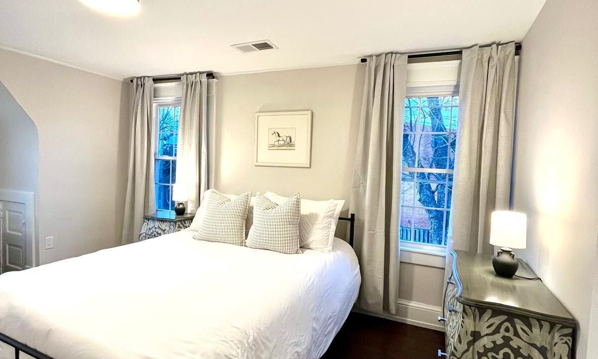 Photo of Bedroom in Old Town West