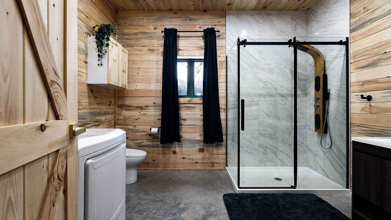 Photo of Bathroom in Notre-Dame-Auxiliatrice-de-Buckland