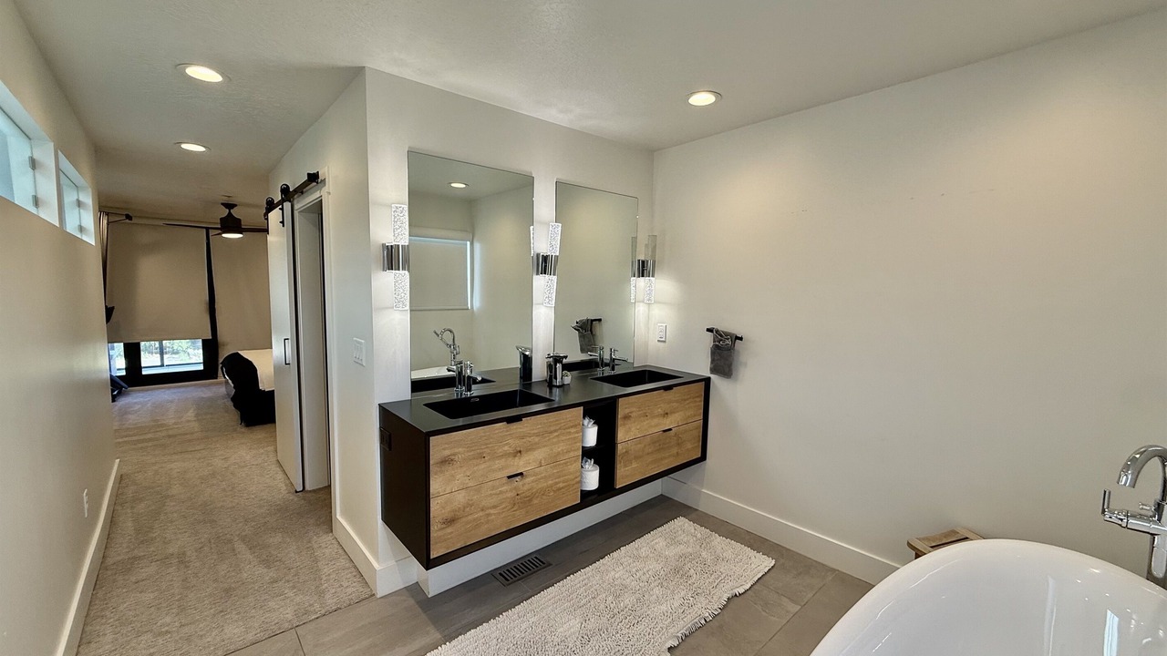 Photo of Bathroom in Downtown Salt Lake City