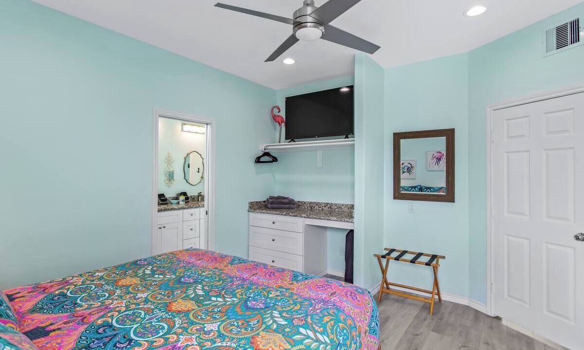 Photo of Bedroom in Port Bolivar