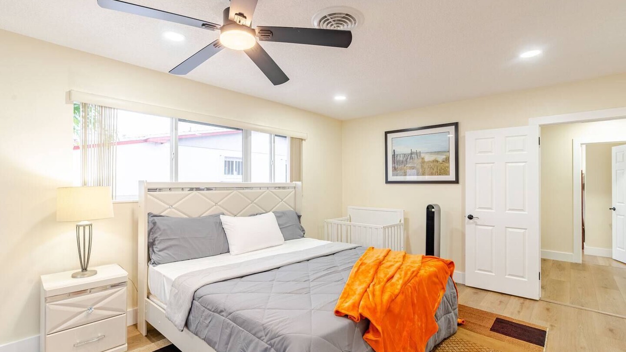 Photo of Bedroom in Miami Gardens