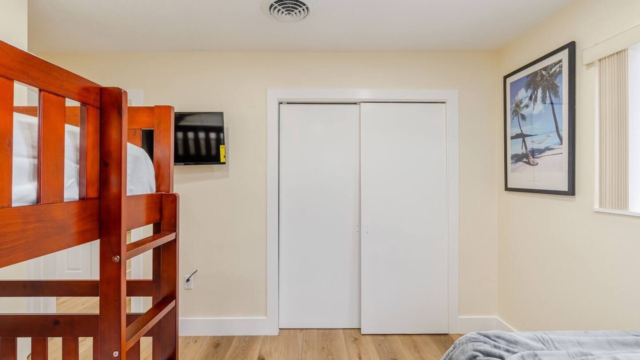 Photo of Bedroom in Miami Gardens