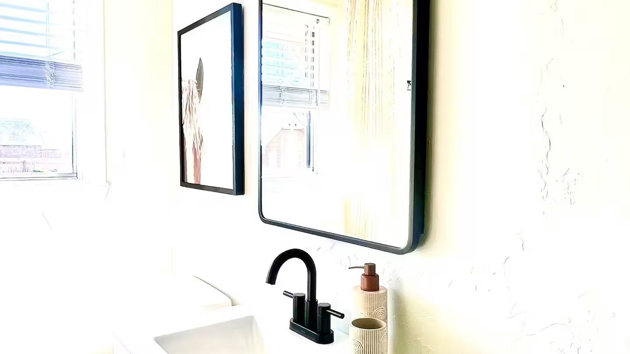 Photo of Bathroom in Bethany