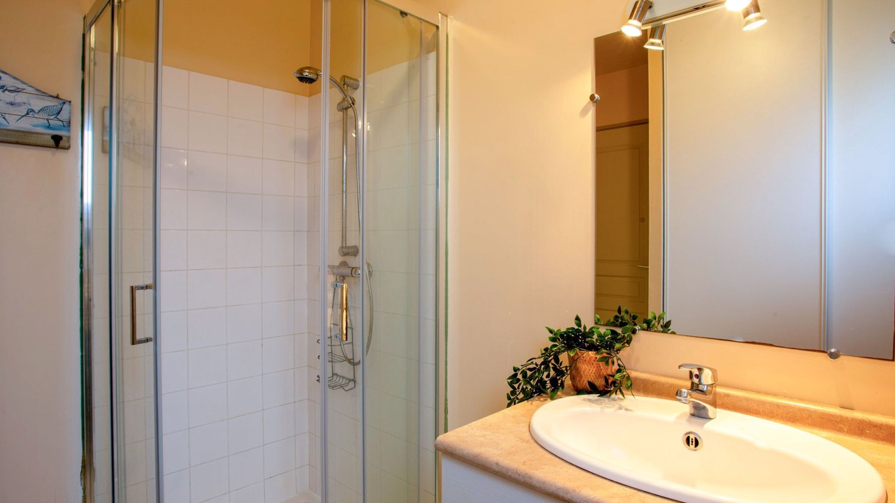 Photo of Bathroom in Les Moutiers-en-Retz