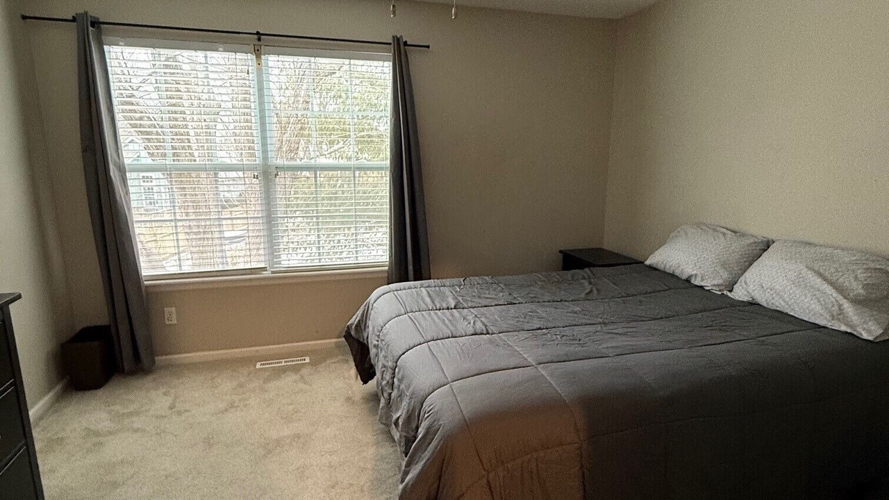 Photo of Bedroom in Blue Springs