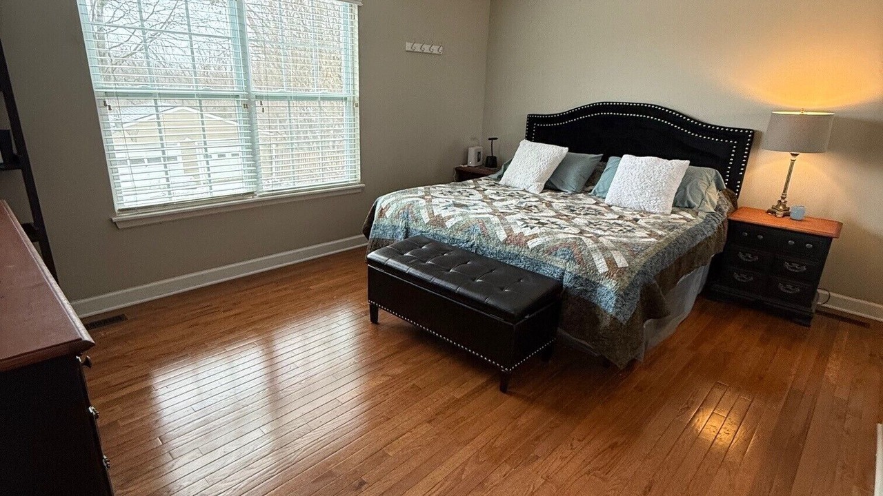 Photo of Bedroom in Blue Springs