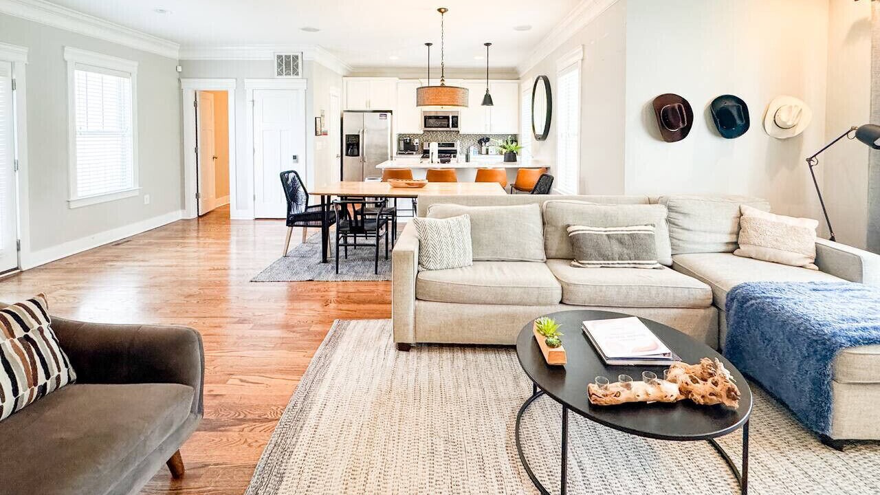 Photo of Livingroom in Edgehill