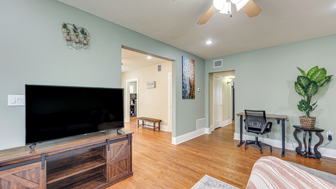 Photo of Bedroom in Uptown