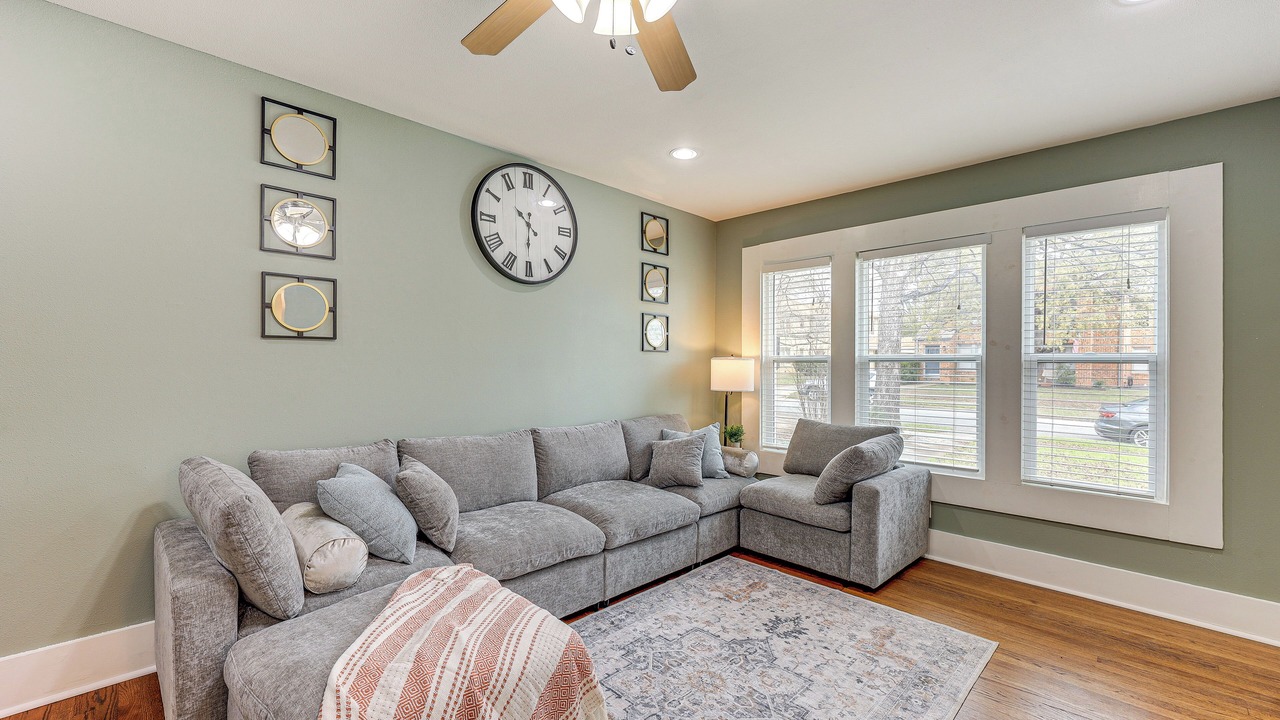 Photo of Bedroom in Uptown