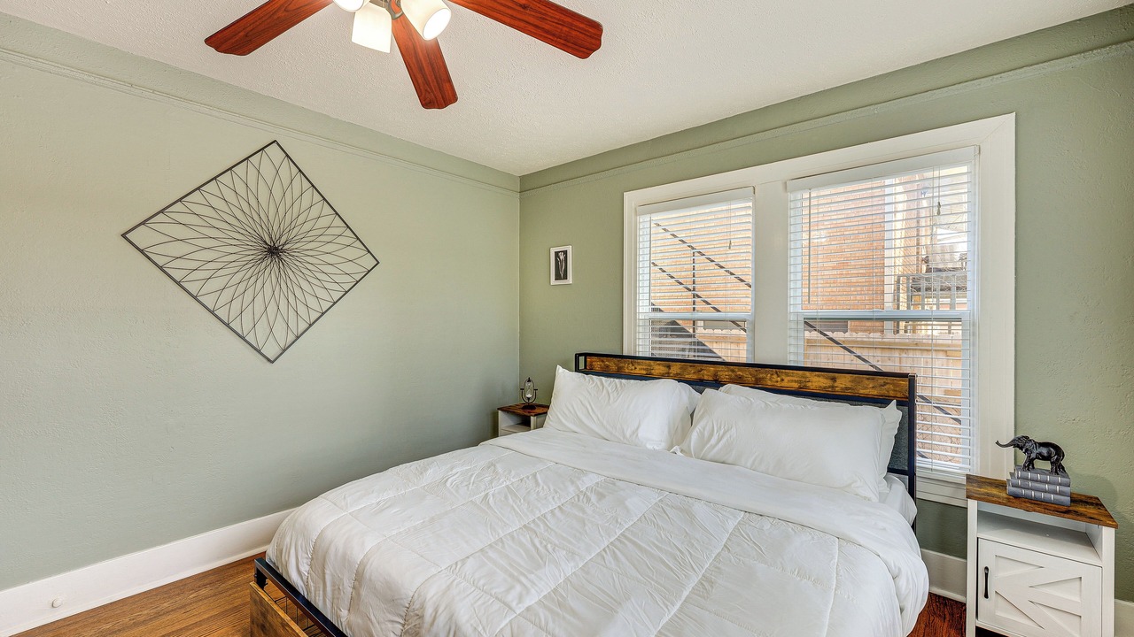Photo of Bedroom in Uptown
