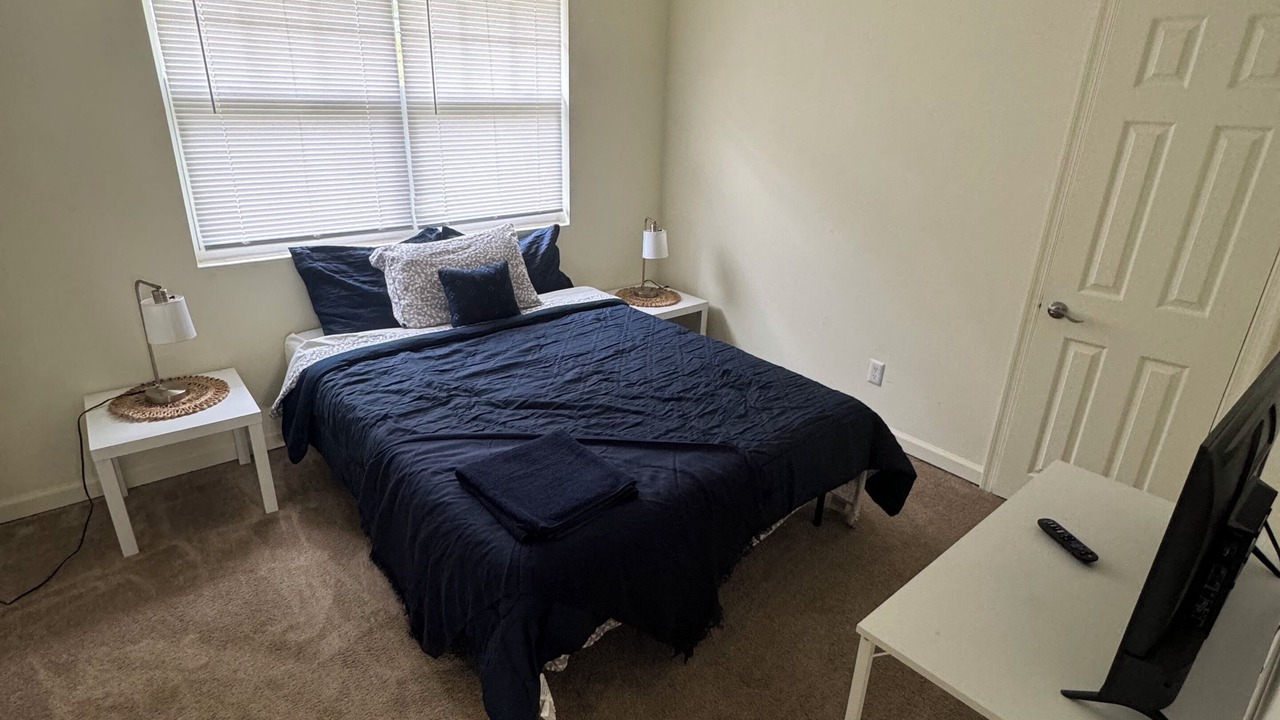 Photo of Bedroom in State College