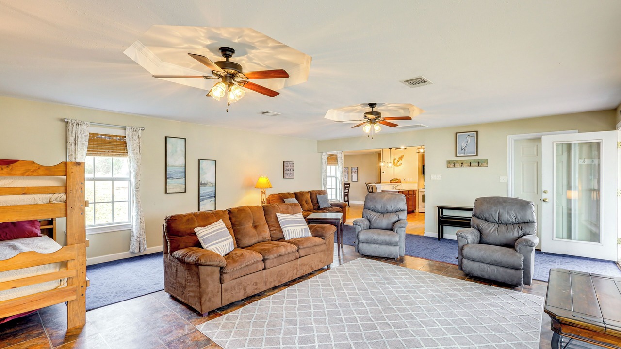 Photo of Livingroom in Jewett