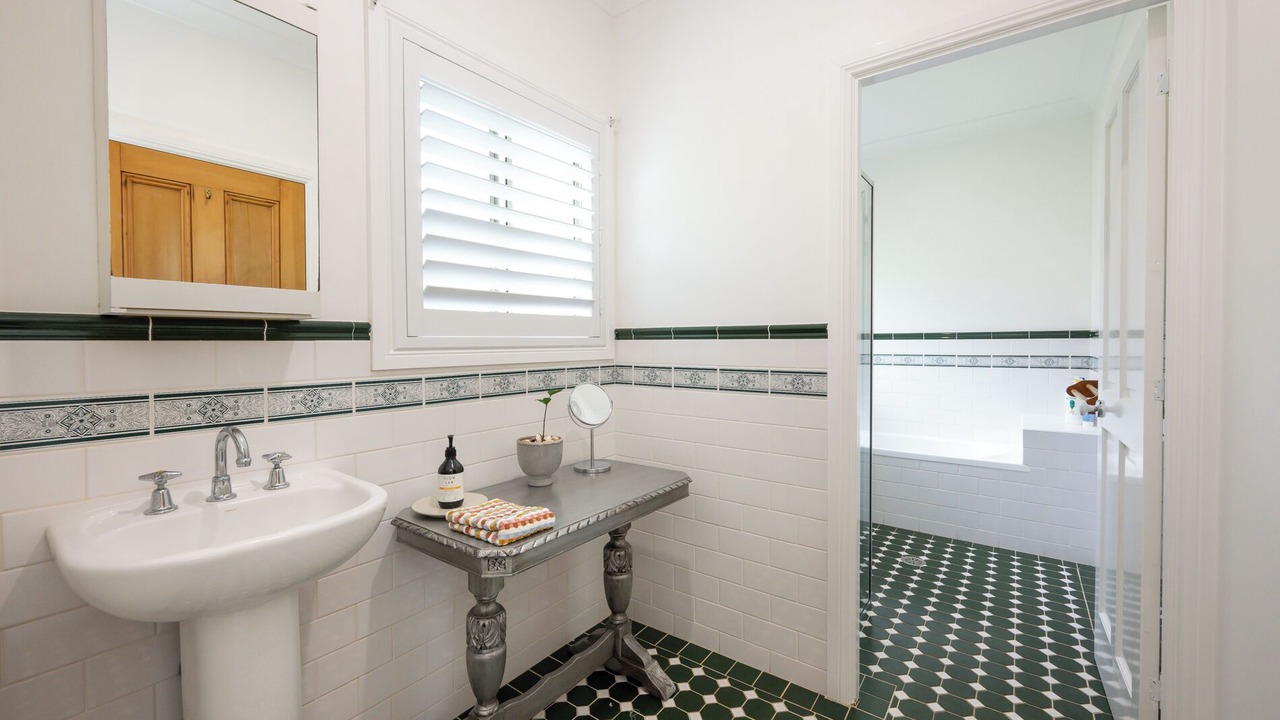 Photo of Bathroom in Emerald Beach