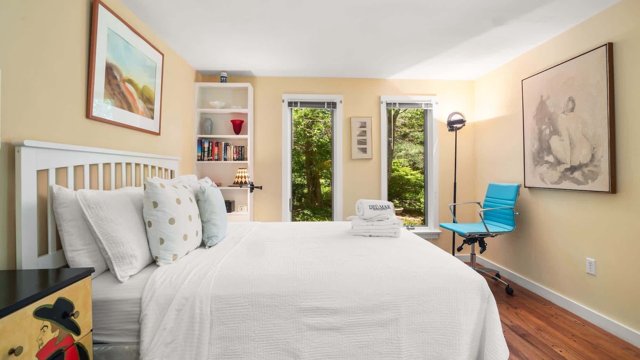 Photo of Bedroom in East Orleans