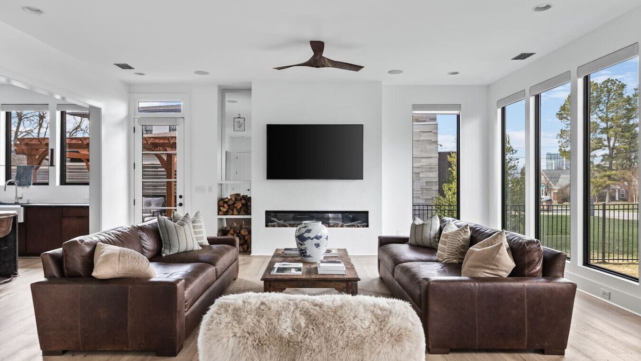 Photo of Livingroom in Green Hills