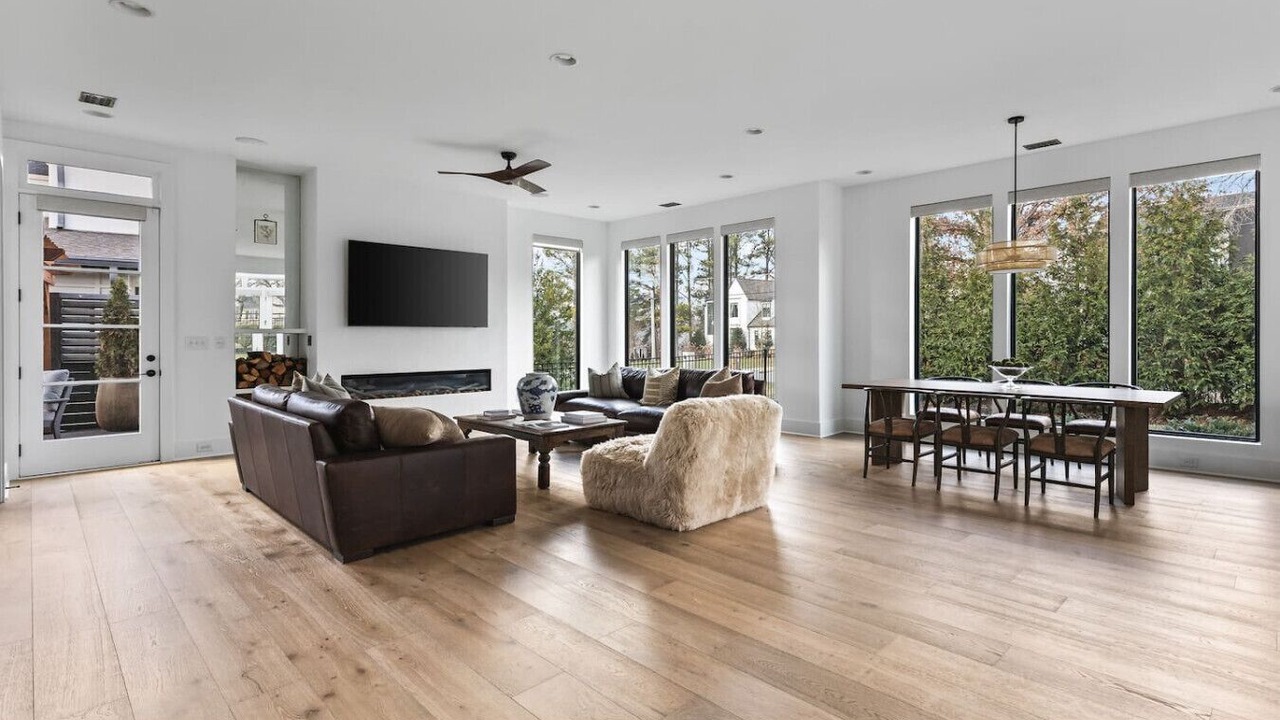 Photo of Livingroom in Green Hills