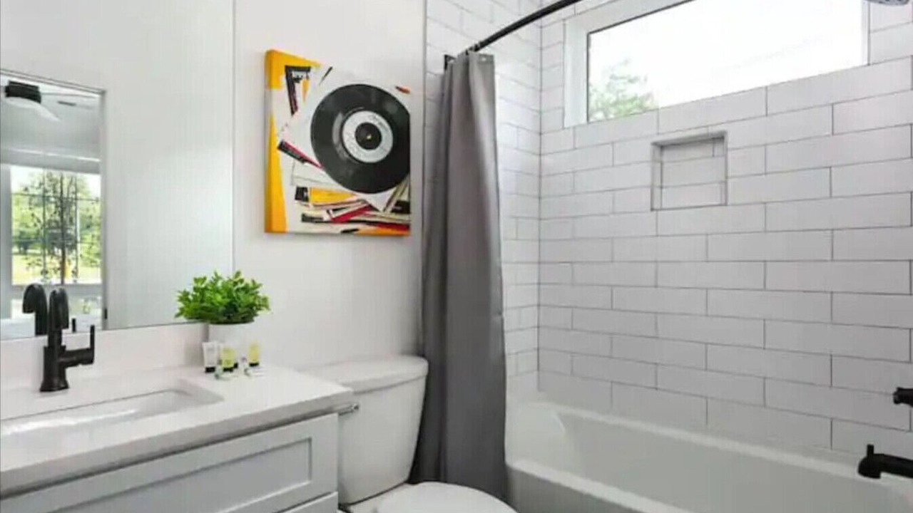 Photo of Bathroom in Cleveland Park