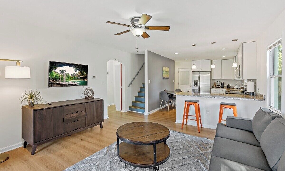 Photo of Livingroom in Capitol Heights