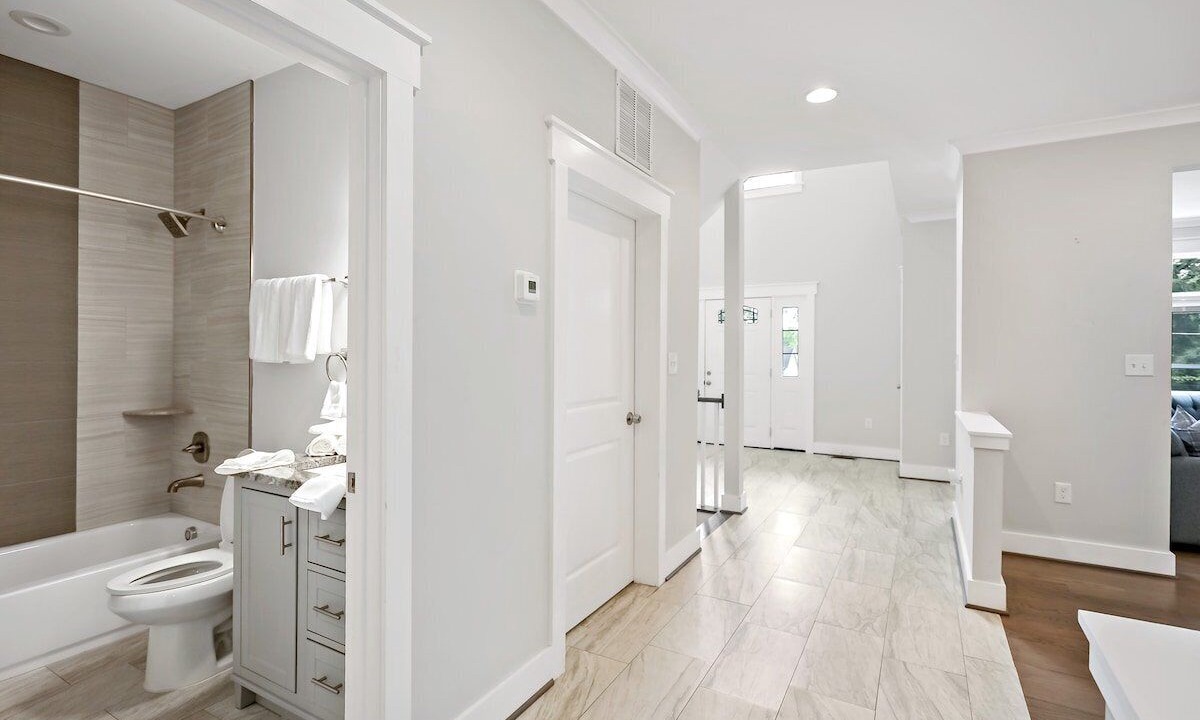 Photo of Bathroom in Baileys Crossroads