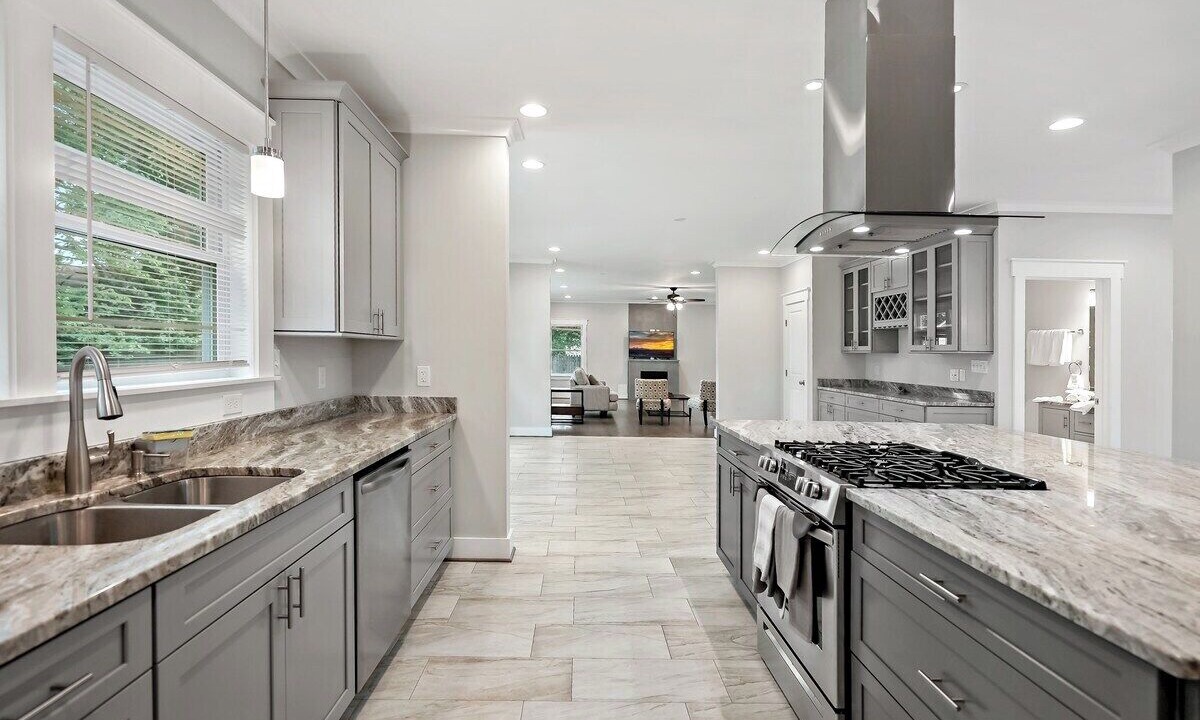 Photo of Kitchen in Baileys Crossroads
