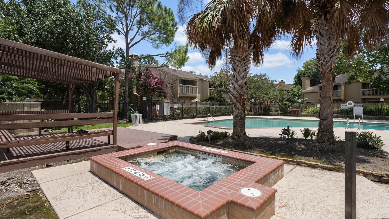 Photo of Outdoor in Woodlake - Briar Meadow