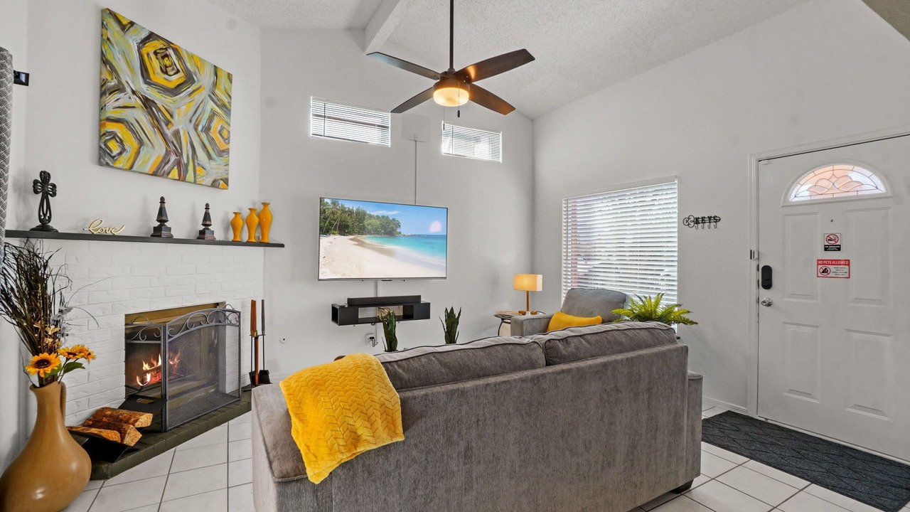 Photo of Livingroom in Northeast El Paso