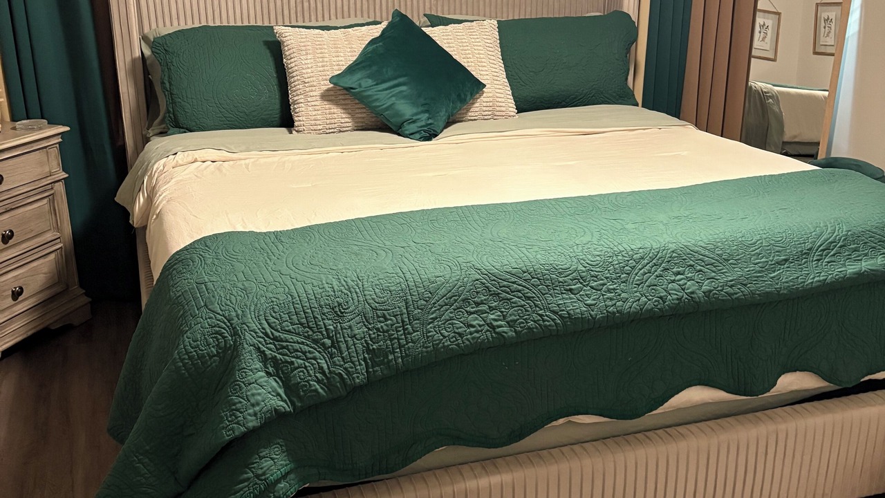 Photo of Bedroom in Fairbanks